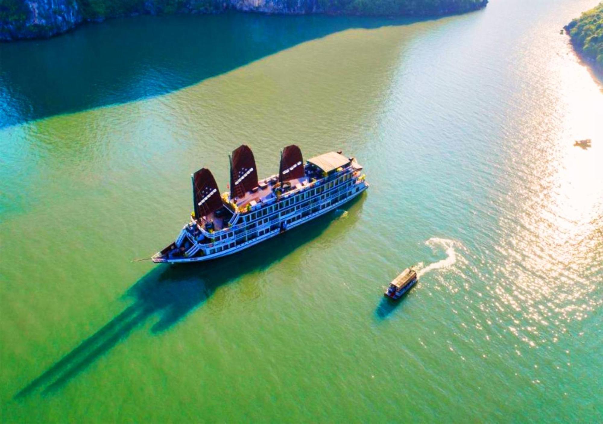 Halong Arcadia Cruise Hotel Ha Long Bagian luar foto