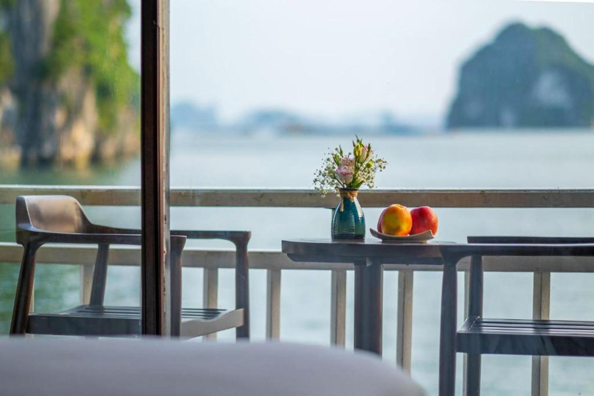 Halong Arcadia Cruise Hotel Ha Long Bagian luar foto